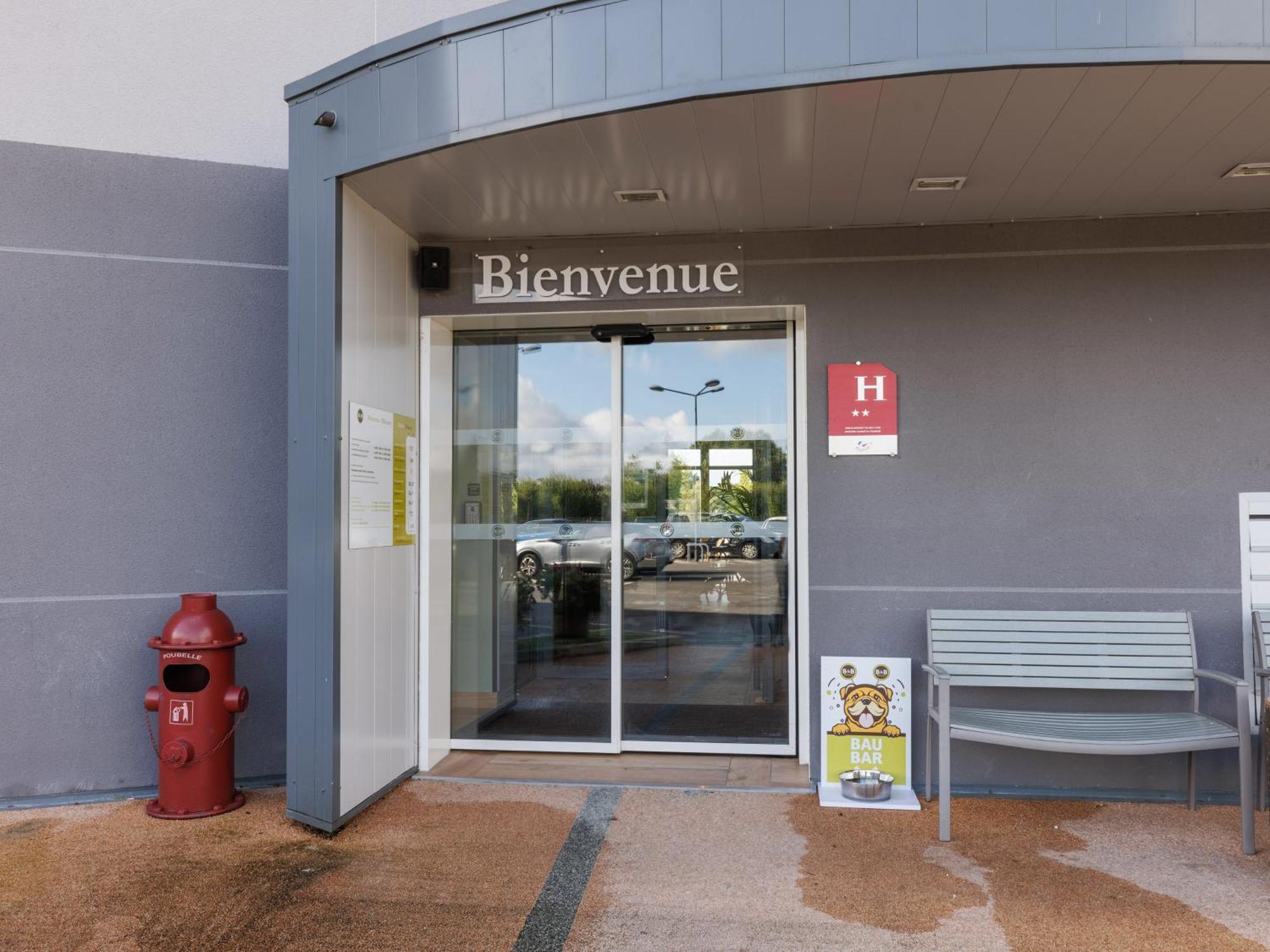 B&B Hôtel Clermont-Ferrand Nord Riom Exterior foto